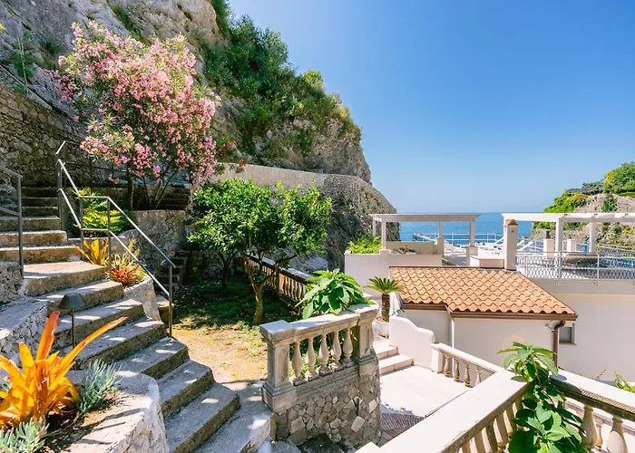 La villa: Acquachiara Seaside Luxury Villa in Amalfi Coast